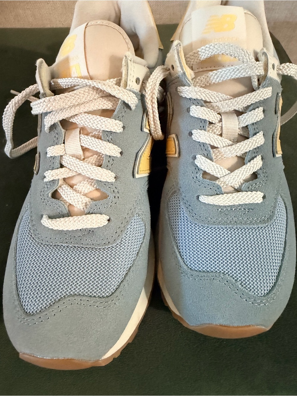 New Balance 574 Women's Sneakers - size 7.5 - Pale Blue and  Butter Yellow - Picture 5 of 9